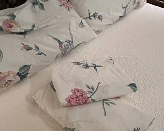 Laura Ashley "Wildflower" Floral Pillowcases and Flat Sheet Set