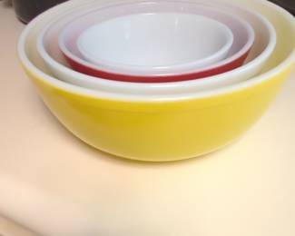 Pyrex Primary Color Mixing Bowl Set