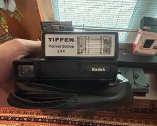 Kodak Ektagraphic Carousel Projector with Tiffen Pocket Strobe 234