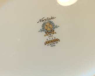 Noritake Kathleen Pattern Dinnerware Set for 12