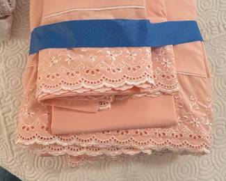Mrs. H by Dee Hilfiger 300TC Cotton Percale Eyelet Sheet Set