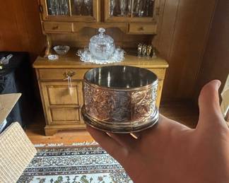 Leonard Georgian Grapevine Bottle Caddy