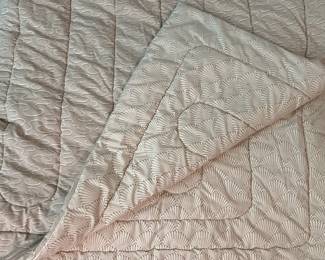 Reversible Quilted queen  comforter 