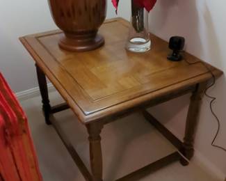 Maven Lane Pullman Traditional Square Wooden Side Table