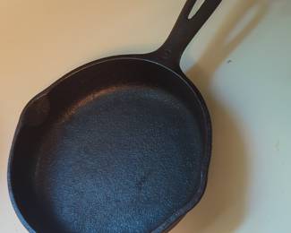 Wagner Ware 6 1/2 Inch Cast Iron Skillet