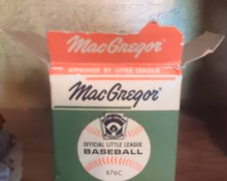 MacGregor Official Little League Baseball B76C