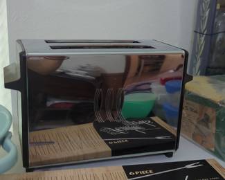 Vintage Toastmaster 2-Slice Toaster