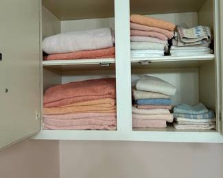 Assorted Bath Towels