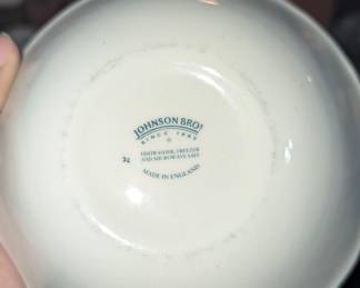 Johnson Brothers "Snowhite Regency" Pattern Dinnerware Set