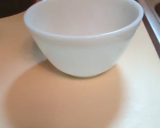Anchor Hocking White Milk Glass Mixing Bowl