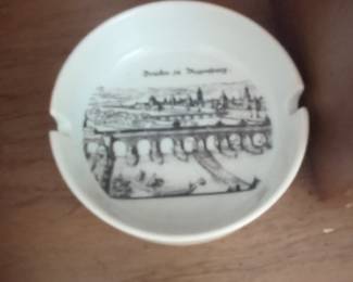 Vintage Dresden in Nymphenburg Porcelain Ashtray