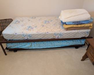 Trundle Bed with Mattress