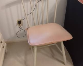 Windsor Spindle Back Dining Chair with Upholstered Seat