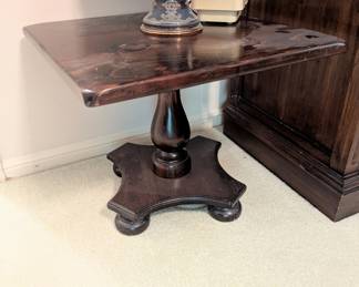 Ethan Allen Old Tavern Antiqued Pine Pedestal Side Table