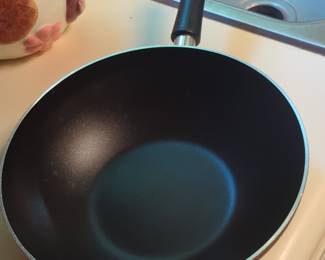 Commercial Cookware 11-inch Wok