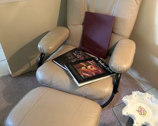 Recliner & Ottoman