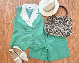 Green & White Sake sleeveless double-breasted vest and matching shorts - animal print handbag