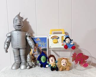 Vintage Mini Plush Wizard of Oz Dolls - Fisher-Price Vintage Over The Rainbow Music Box Toy
