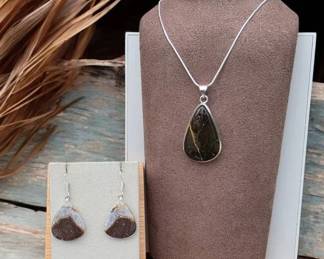 Stick Agate Pendant Necklace Laguna Lace Earrings