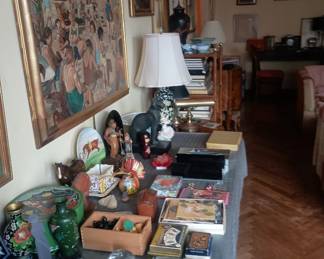 objets d'art, knicknacks, etc