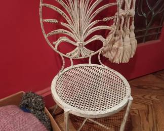 Salvadori sheaf of wheat chair