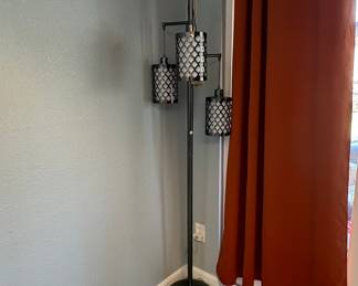 Modern 3-Light Tree Floor Lamp with Geometric Metal Shades