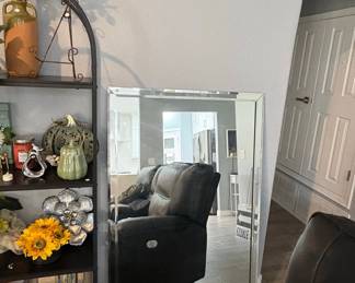 Beveled Edge Wall Mirror