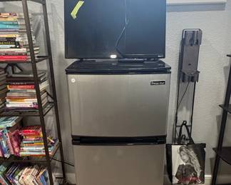 Magic Chef 3.1 cu. ft. Compact Refrigerator