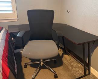 Ergonomic Office Chair and L-Shaped Desk