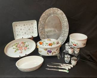 Royal Worcester Friends