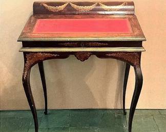 Revivalstyle Ladies Desk