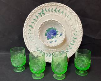 L. E. Smith Green Glasses Friend