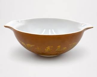 Lot 88: Pyrex "Early American" 444 Cinderella Mixing Bowl