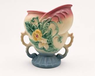 Lot 115: Hull Art Pottery Wildflower W-5 Vase
