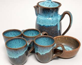 Lot 516: Studio Pottery Coffee Set, Blue Drip Glaze, 6 Pieces