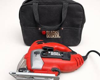 Lot 244: Black & Decker JS610G Variable Speed Jig Saw