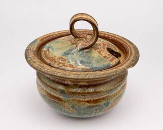 Lot 78: Studio Pottery Lidded Jar with Loop Finial