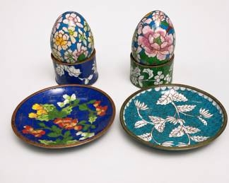 Lot 448: Chinese Cloisonné Eggs & Dishes, 4 Pieces