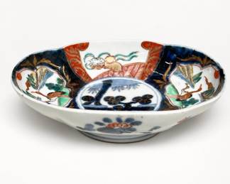 Lot 455: Meiji-Era Japanese Imari Porcelain Dish