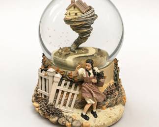 Lot 207: San Francisco Music Box Wizard of Oz Tornado Water Globe
