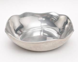 Lot 408: Nambe-Style Polished Cast Aluminum Serving Bowl