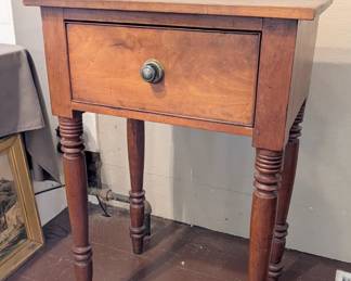 Sheraton Cherry One-Drawer Stand