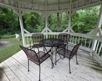 Patio furniture table and chair set