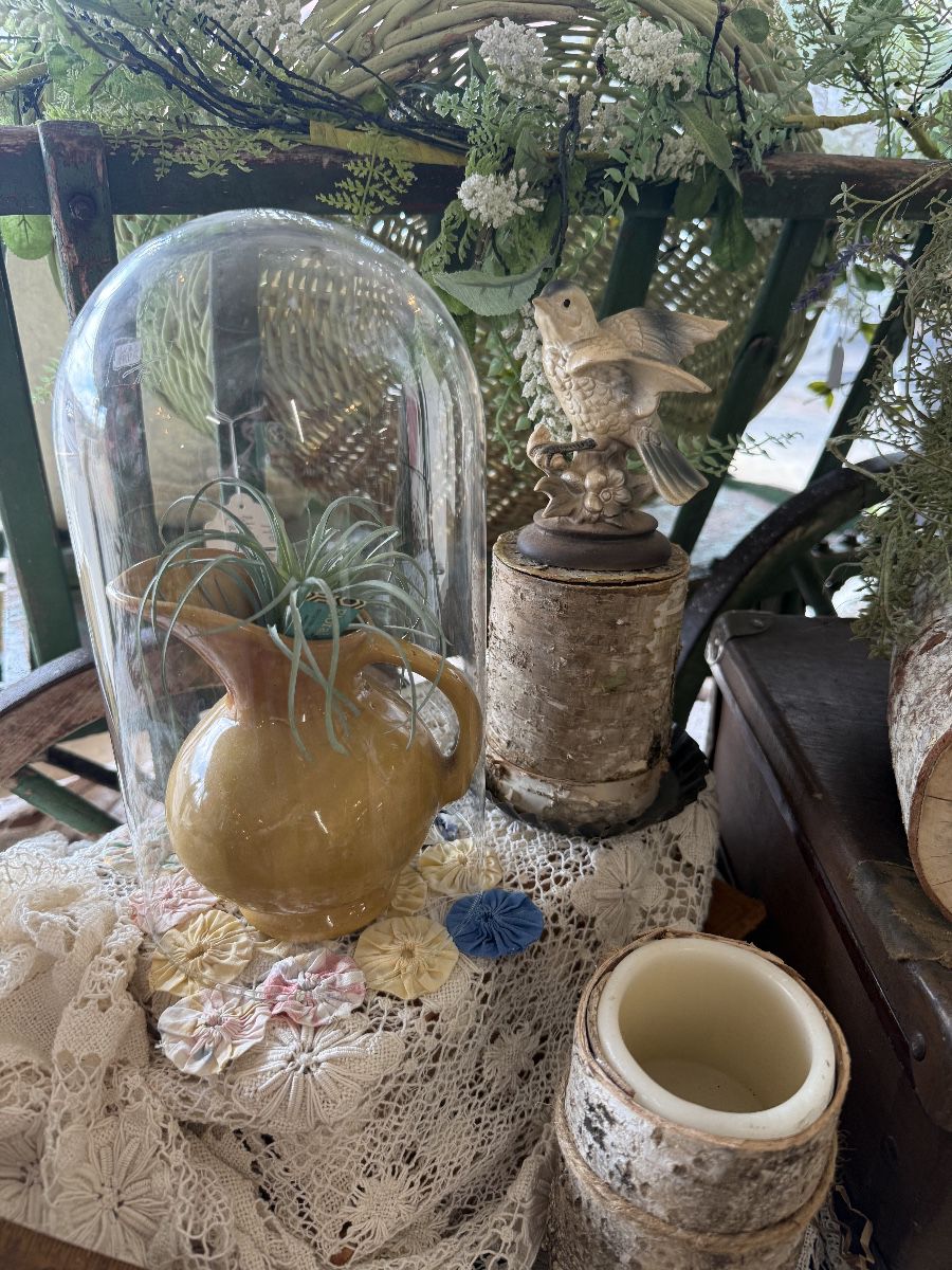 Lot of pretty decor items throughout the store