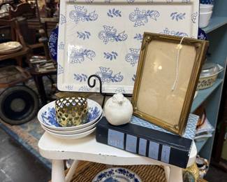 vintage chair, bird, vintage frame, blue and white bowls, tray