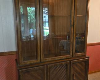 China cabinet 