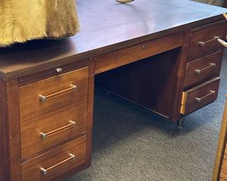 MCM office Desk