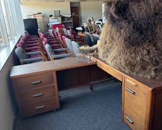 Office furniture, desks, chairs, file cabinets (priced to sell!!)