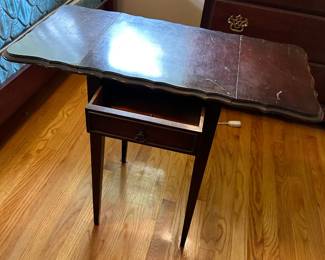 #25 Antique Wood Drop-Side End Table w/1 drawers (some finish issues) -16-31x15x26 $100.00