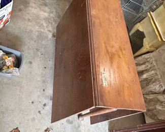 #164 Wood Drop-Side gateleg Table (as is condition leg loose and finish issus) 13-61x40x30 $50.00